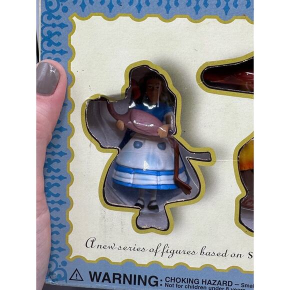 The Other Side Of The Looking Glass Toy Vault Box Alice Lewis Carroll READ - Picture 8 of 14